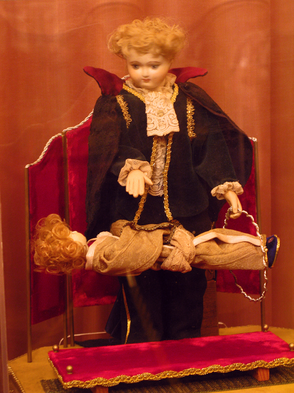 In the Casa Magica magic museum. Levitation automaton.